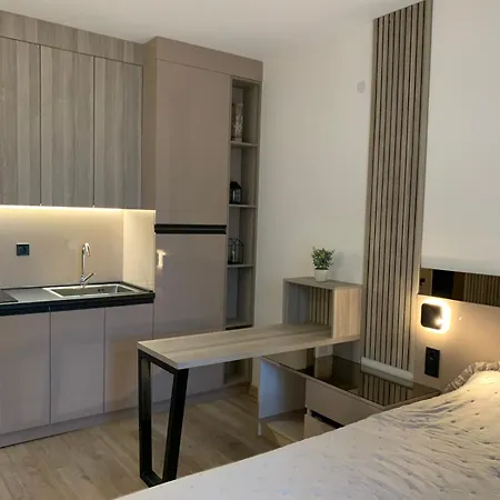 Modern Apartman Szveti Vlasz